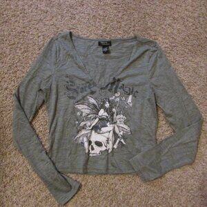 NWOT Thorn And Fable Large Fairy Skull Mushroom Crop Shirt Green VNeck L/S